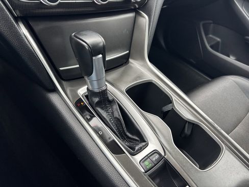 Used 2018 Honda Accord Sport image 26