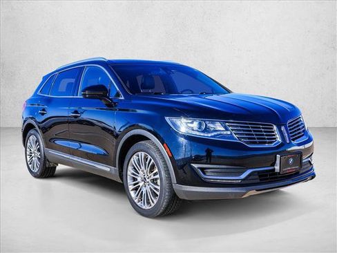 Used 2016 Lincoln MKX Reserve w/ Climate Package AWD/4WD image 3