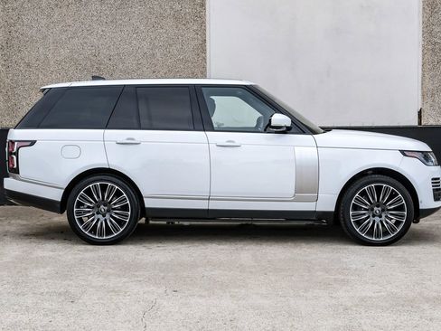 Used 2018 Land Rover Range Rover Autobiography image 4