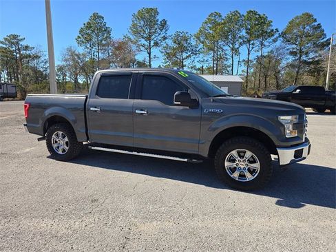 Used 2015 Ford F150 XLT w/ Equipment Group 302A Luxury image 2