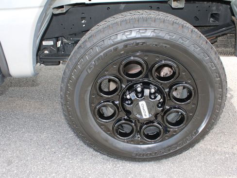 Used 2024 Ford F250 XLT image 11