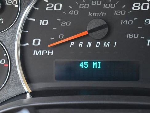 New 2025 Chevrolet Express 2500 w/ Driver Convenience Package RWD image 23