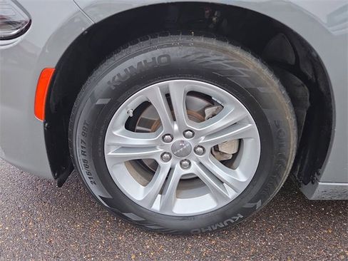 Used 2023 Dodge Charger SXT image 9