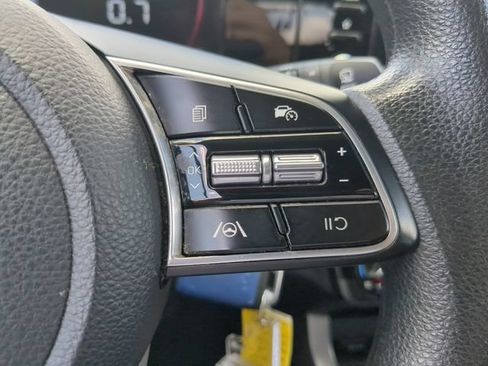 Used 2024 Kia Seltos LX AWD/4WD image 29