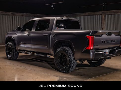 Used 2024 Toyota Tundra Limited AWD/4WD image 7