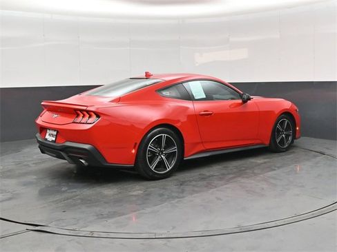 Used 2024 Ford Mustang Premium image 4