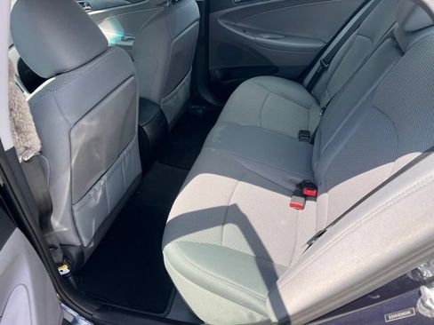 Used 2014 Hyundai Sonata GLS w/ Popular Equipment Group 2 FWD image 3