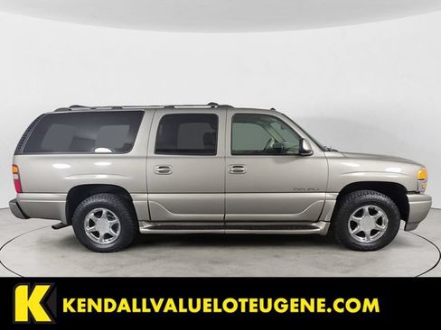 Used 2003 GMC Yukon XL Denali AWD/4WD image 4