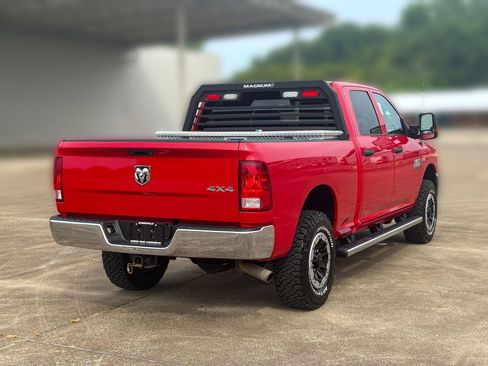 Used 2018 RAM 2500 Tradesman w/ Chrome Appearance Group AWD/4WD image 12