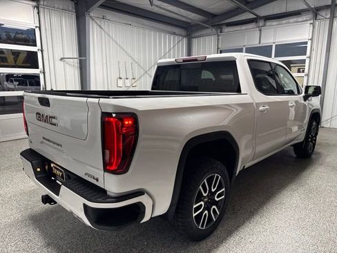 Used 2023 GMC Sierra 1500 AT4 w/ AT4 Premium Package AWD/4WD image 22