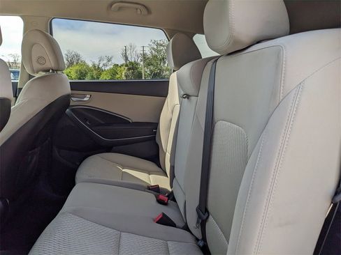 Used 2018 Hyundai Santa Fe SE image 20