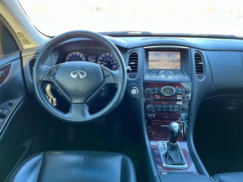 Used 2017 INFINITI QX50 Journey w/ Premium Package image 13
