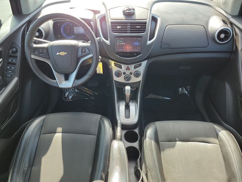 Used 2016 Chevrolet Trax LT w/ LT Convenience Package FWD image 12