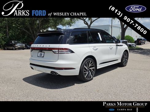 Used 2025 Lincoln Aviator Black Label w/ Black Label Special Edition AWD/4WD image 5