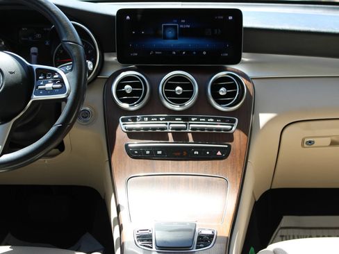 Used 2020 Mercedes-Benz GLC 300 image 18