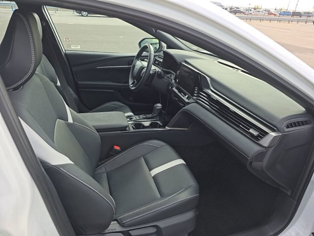 Used 2026 Toyota Camry SE FWD image 8