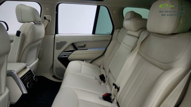 Used 2024 Land Rover Range Rover SE AWD/4WD image 41