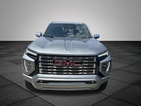 Used 2023 GMC Canyon Denali AWD/4WD image 2