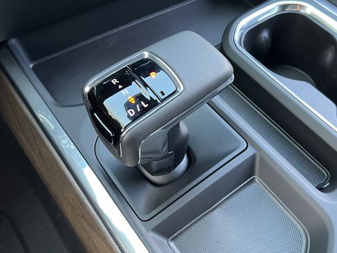 New 2026 Chevrolet Silverado 1500 High Country AWD/4WD image 30
