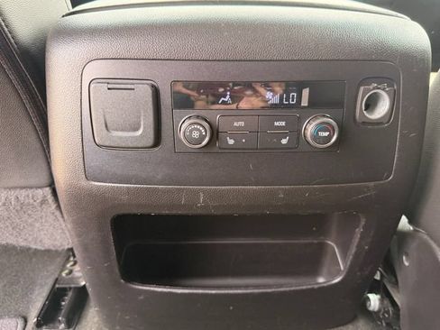 Used 2017 Chevrolet Tahoe Premier AWD/4WD image 29