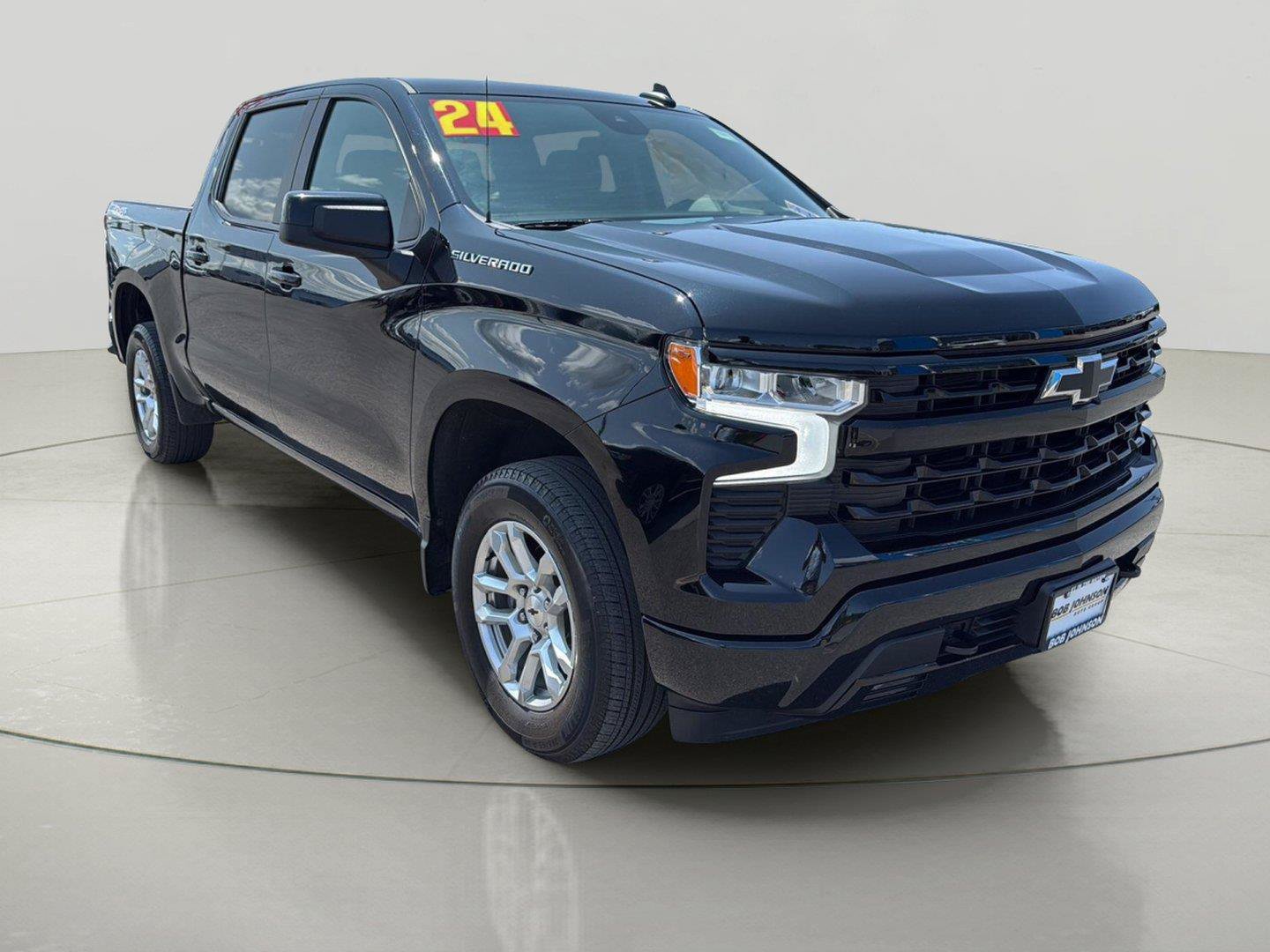 Used 2024 Chevrolet Silverado 1500 RST AWD/4WD image 1