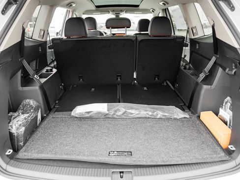 New 2026 Volkswagen Atlas Peak Edition image 15