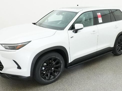 New 2026 Toyota Grand Highlander XLE FWD image 1