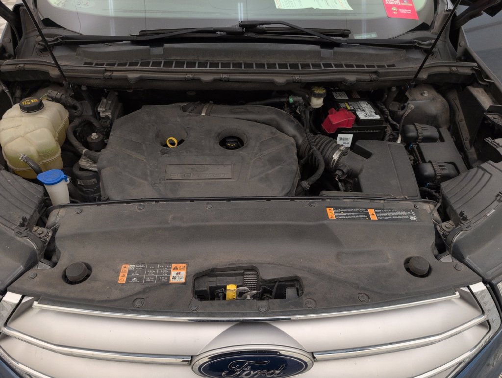 Used 2018 Ford Edge SE FWD image 36