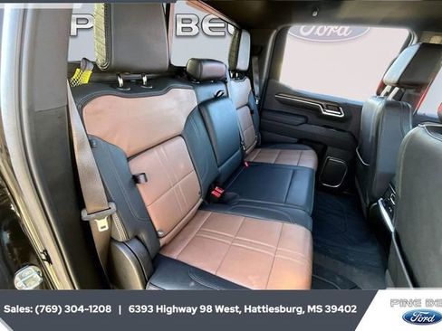 Used 2023 Chevrolet Silverado 1500 High Country w/ High Country Premium Package image 21