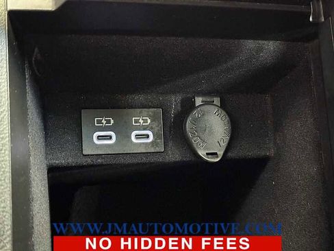 Used 2024 Lexus ES 350 w/ Premium Package image 39