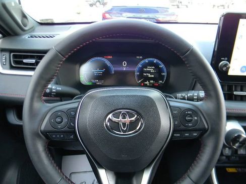 Used 2025 Toyota RAV4 XSE w/ Weather Package AWD/4WD image 12
