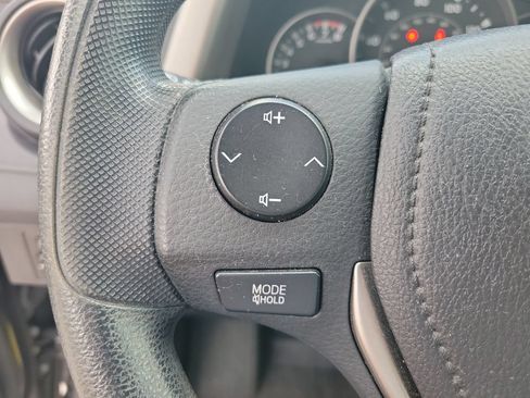Used 2016 Toyota RAV4 LE FWD image 19
