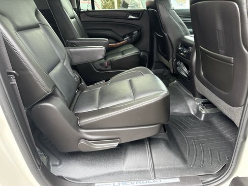 Used 2015 Chevrolet Suburban LTZ image 14