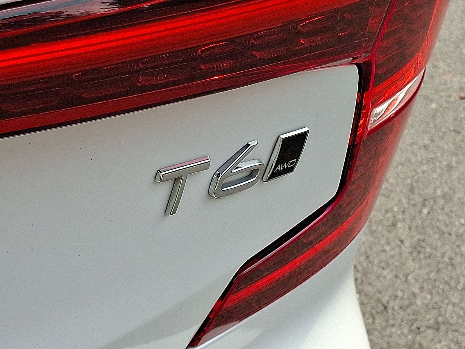Used 2019 Volvo S60 T6 Momentum w/ Premium Package AWD/4WD image 32
