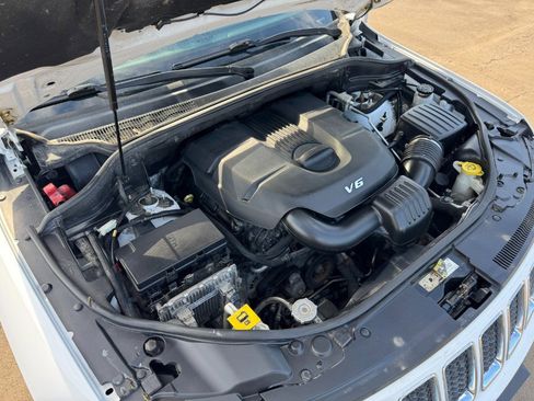 Used 2014 Jeep Grand Cherokee Overland image 26