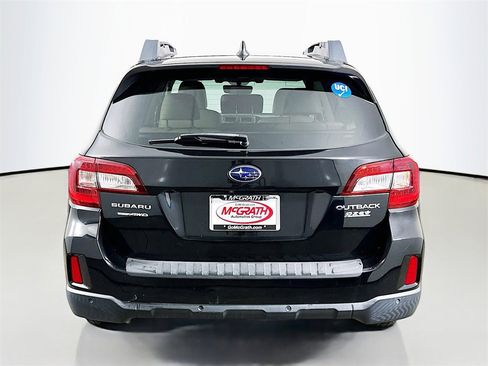 Used 2017 Subaru Outback 2.5i Limited image 17