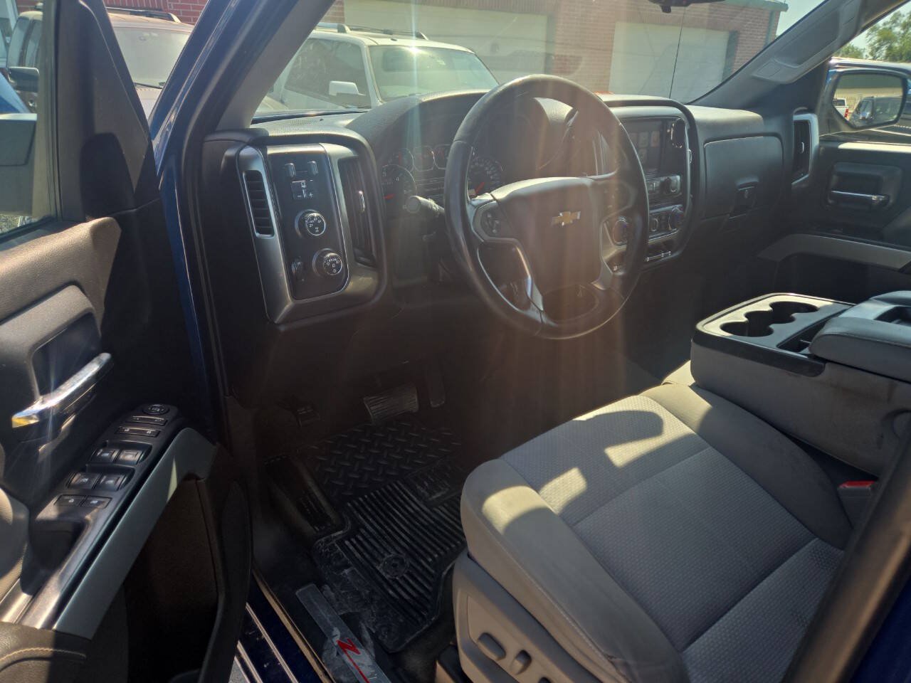 Used 2015 Chevrolet Silverado 1500 LT w/ All Star Edition AWD/4WD image 9