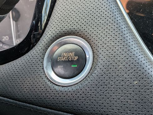 Used 2022 Cadillac XT5 Premium Luxury w/ Technology Package image 31