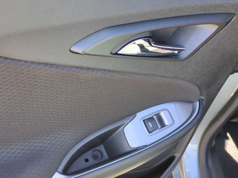 Used 2024 Chevrolet Malibu LT image 15