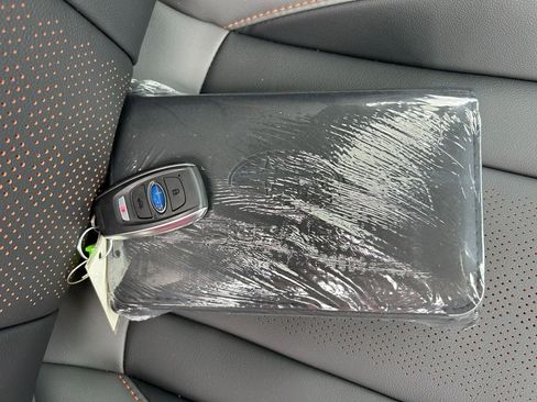 Used 2025 Subaru Crosstrek 2.5i Limited image 33