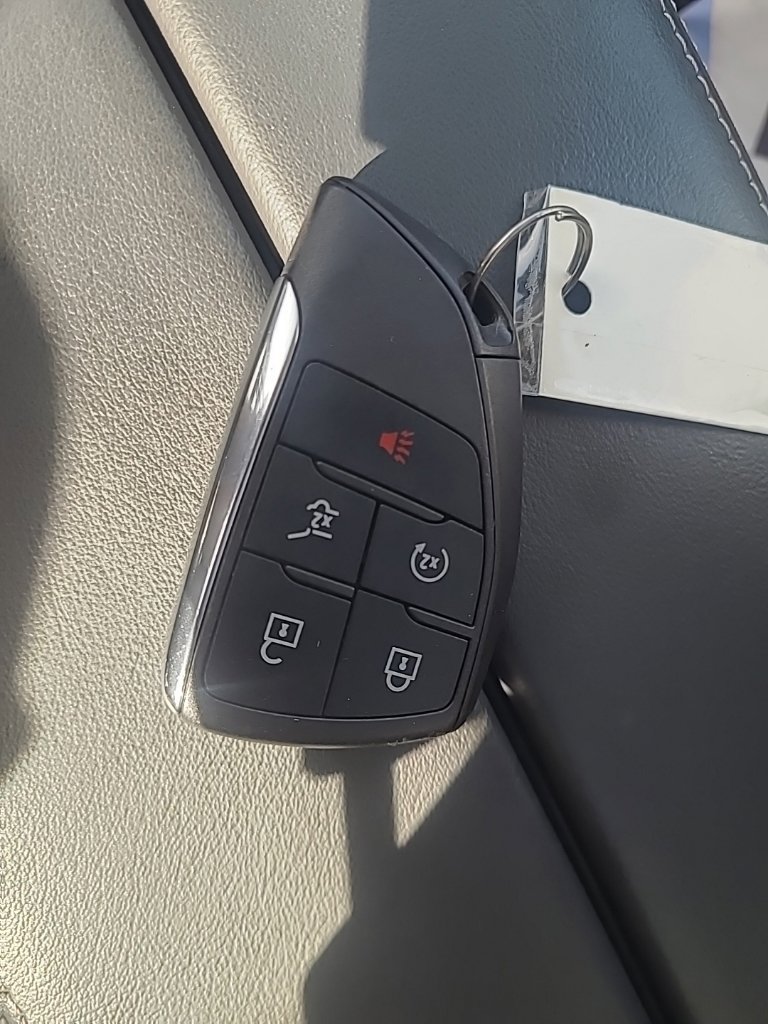 Used 2023 Buick Envision Avenir AWD/4WD image 30