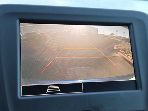 Used 2022 Chevrolet Equinox LT image 28