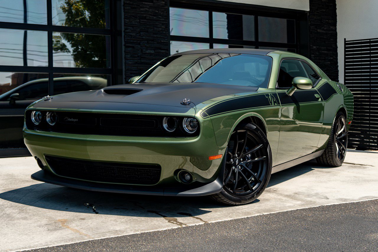 Used 2022 Dodge Challenger R/T w/ T/A Package RWD image 2