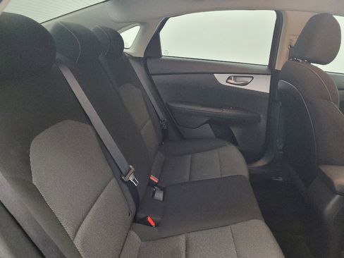 Used 2022 Kia Forte LXS FWD image 19