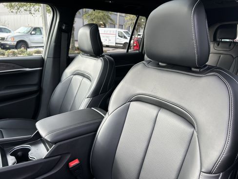 New 2025 Jeep Grand Cherokee L Limited image 16