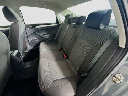 Used 2018 Volkswagen Passat 2.0T S w/ Driver Assistance Package image 24