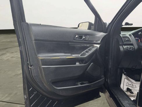 Used 2018 Ford Explorer 4WD Police Interceptor image 10