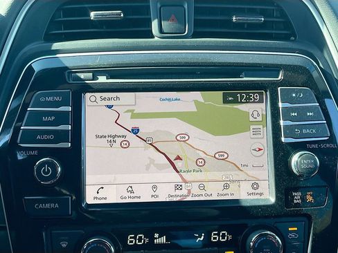 Used 2023 Nissan Maxima SR w/ Sport Mat Group FWD image 13