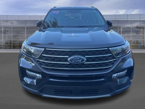 Used 2023 Ford Explorer XLT w/ Equipment Group 202A AWD/4WD image 10
