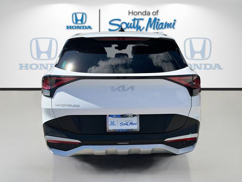 Used 2024 Kia Sportage EX image 6